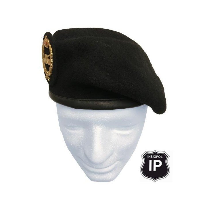 ARMORED-DIVISION-TANKER-BRUNETE-BERET