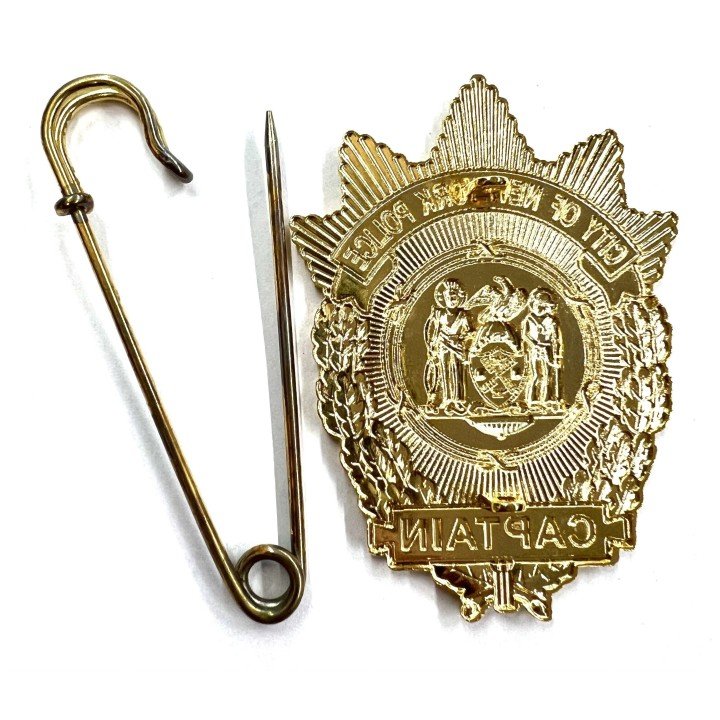 PLACA-CAPITÁN-POLICÍA-NUEVA-YORK