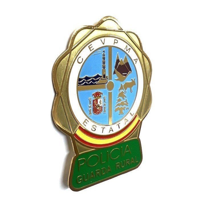 SPANISH RURAL POLICE BADGE