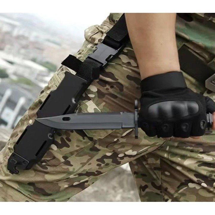 Cuchillo Militar entrenamiento - Funda incluída