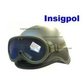 GREEN AIRSOFT HELMET AND GOOGLES.RESISTANT AND ADAPTABLE
